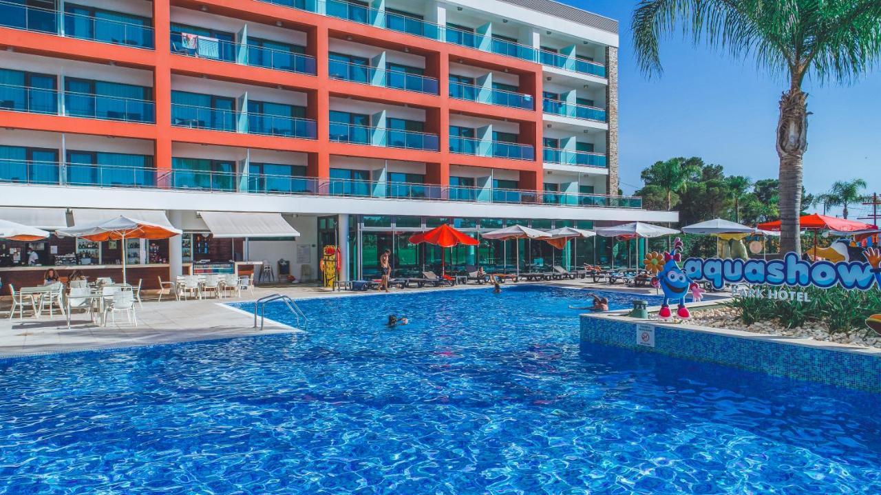 קווארטיירה Aquashow Park Hotel מראה חיצוני תמונה