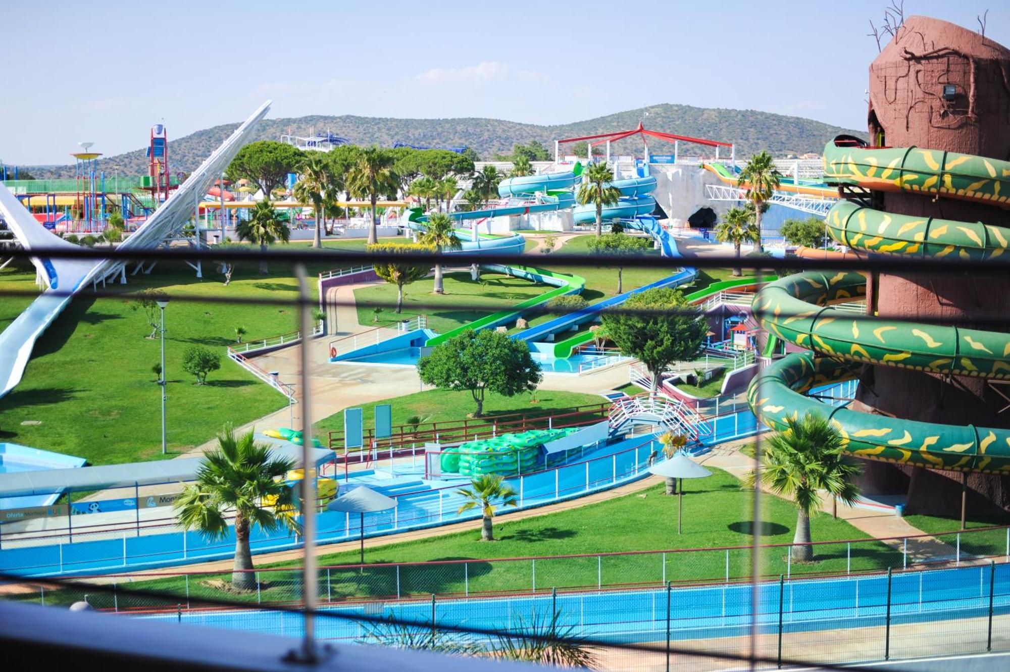 קווארטיירה Aquashow Park Hotel מראה חיצוני תמונה